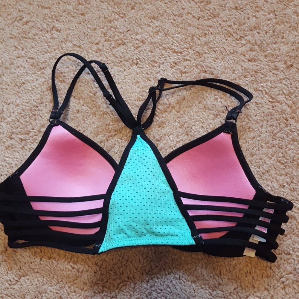 Pink bra - Picture 2 of 2